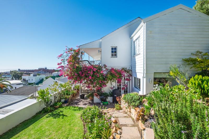 To Let 2 Bedroom Property for Rent in Simons Town Western Cape